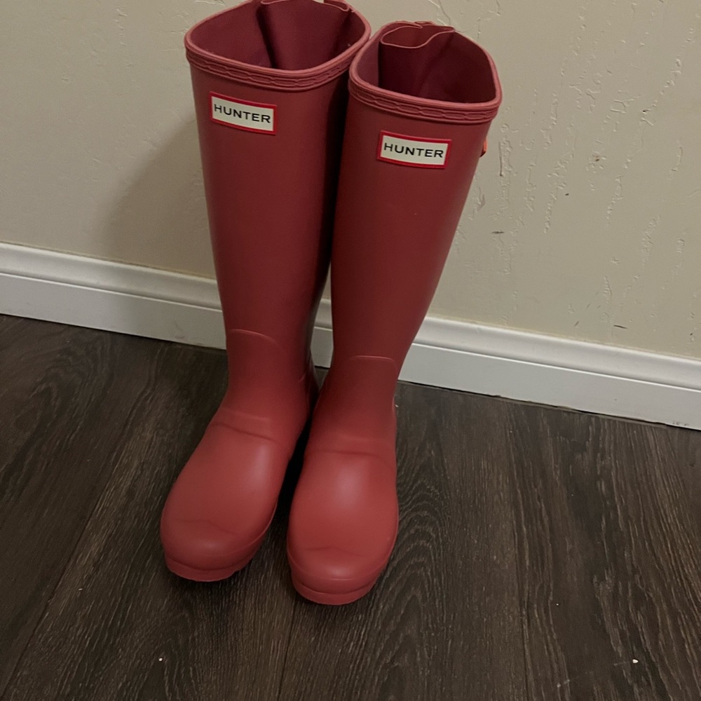 Bright pink hunter boots size 7